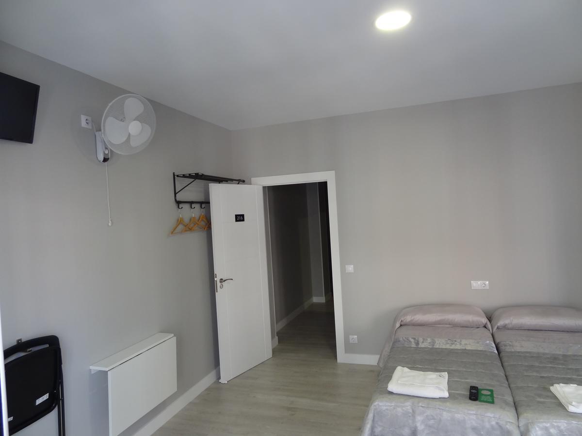 Pensión La Bilbaina - Albergue Logroño Exterior foto